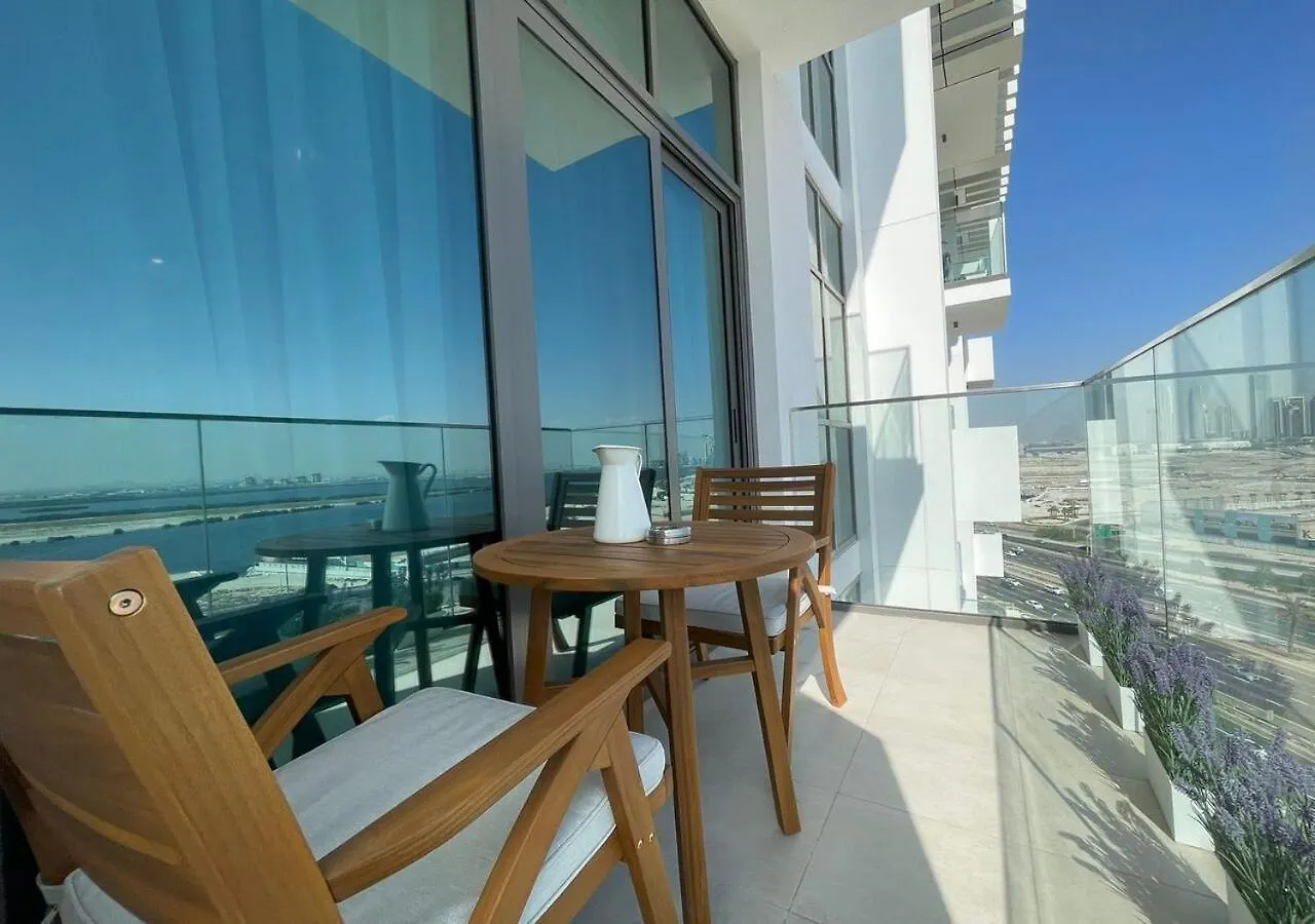 Greek Views 1 Bedroom Azizi With Terrace Dubai