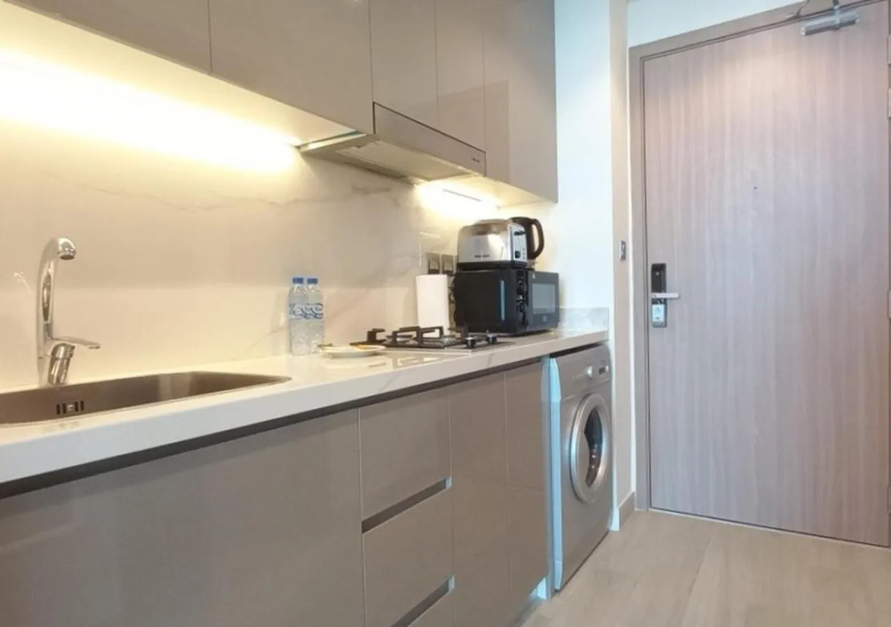 Apartment Greek Views 1 Bedroom Azizi With Terrace Dubai