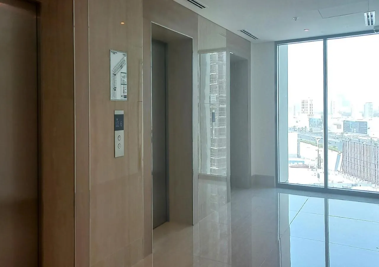 Greek Views 1 Bedroom Azizi With Terrace Dubai
