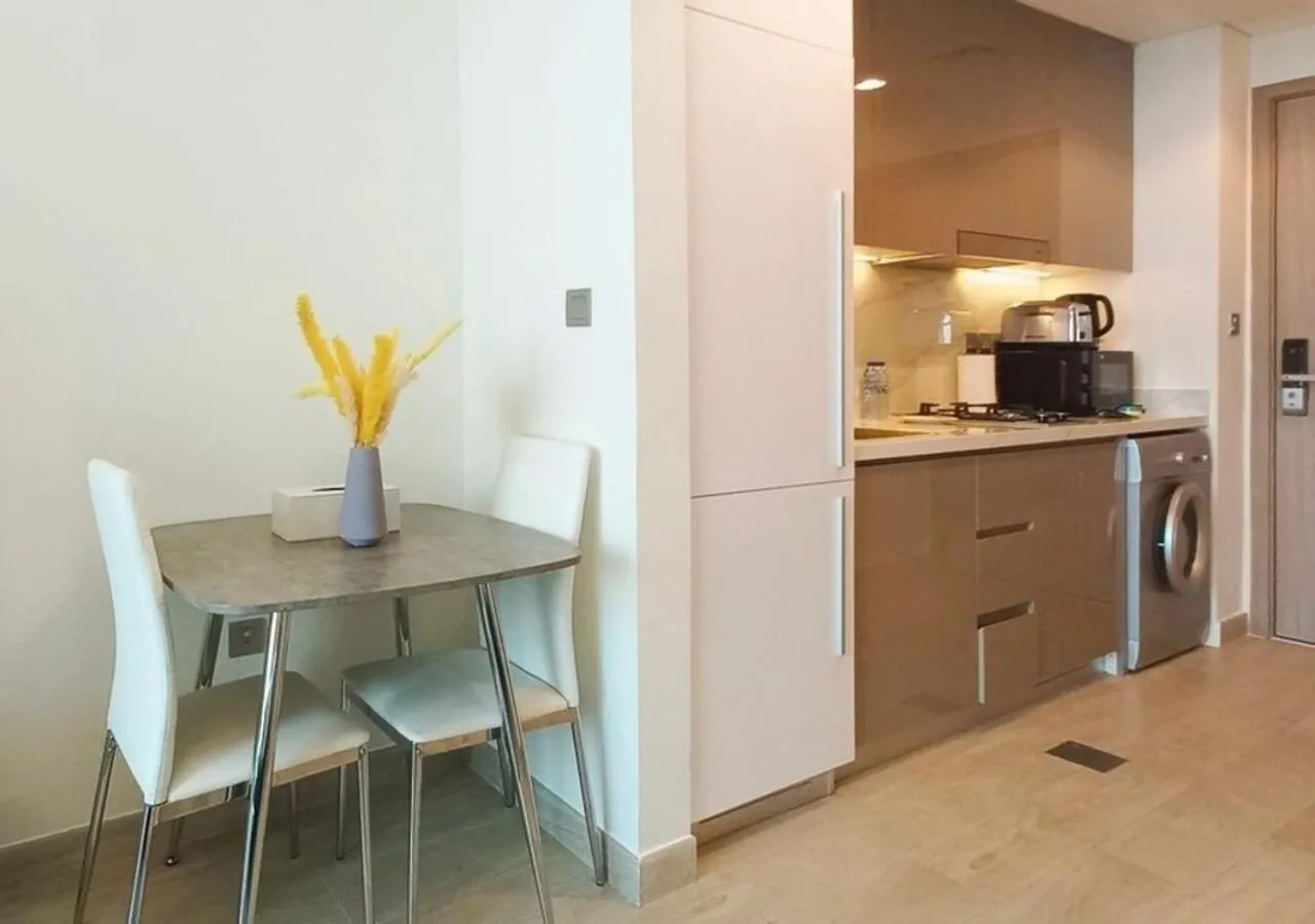 Apartment Greek Views 1 Bedroom Azizi With Terrace Dubai