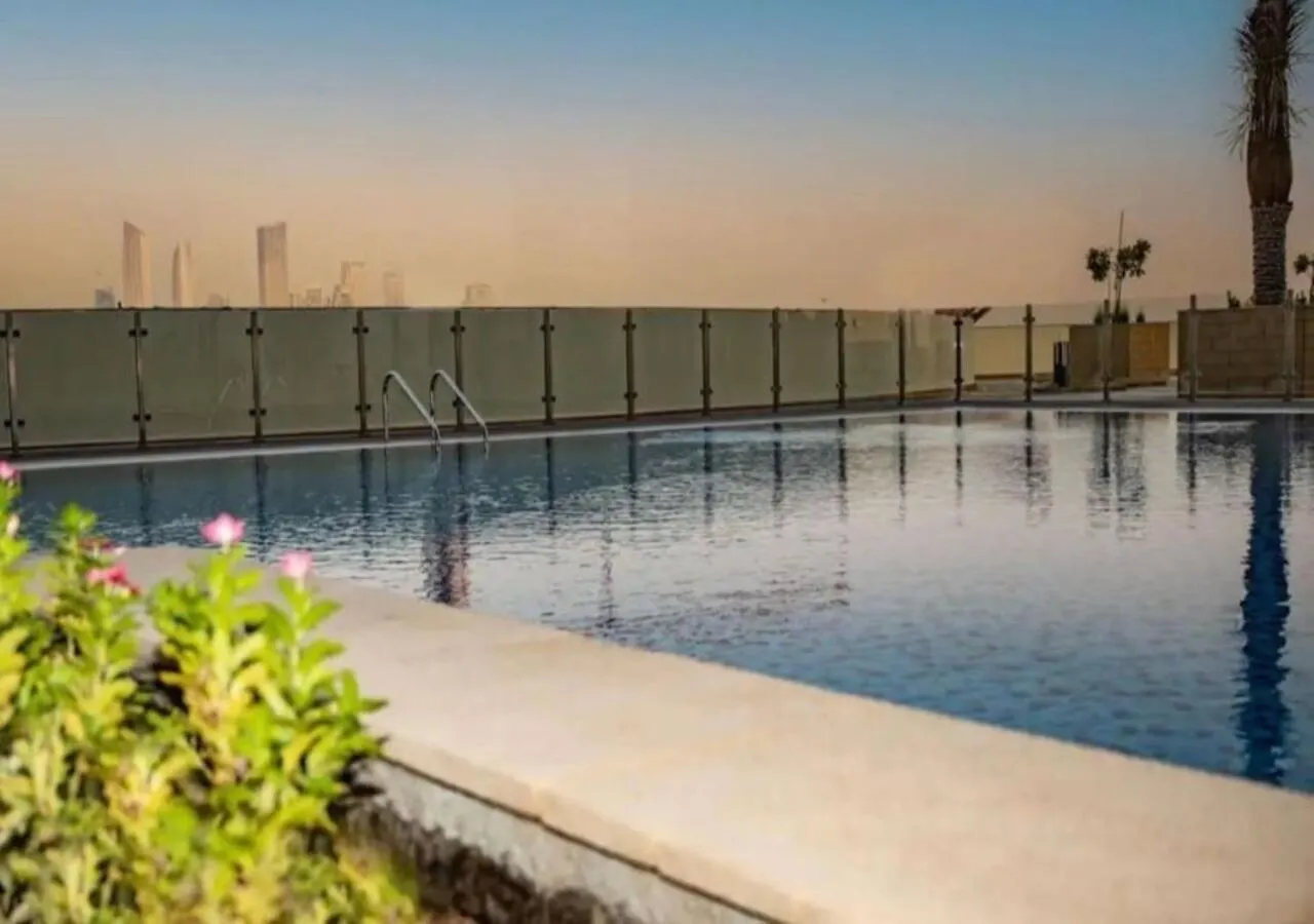 Greek Views 1 Bedroom Azizi With Terrace Dubai 0*,